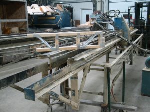 Presse à poutrelles