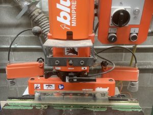 Perceuse à penture Blum Minipress P 220 volts 2014