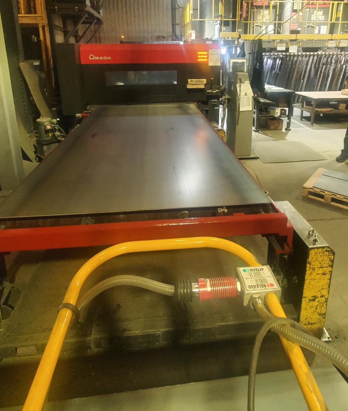 Machine de découpe laser Amada FO 3015 MII NT