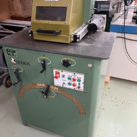 Moulurière pour pièces courbe Mikron M652R